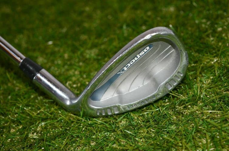 Aspect 	Powersole 	Sand Wedge 	Right Handed 	35"	Steel 	Stiff	New Grip