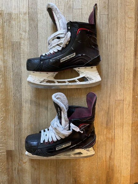 Senior Bauer Regular Width Pro Stock Size 9.5 Vapor 1X Hockey Skates