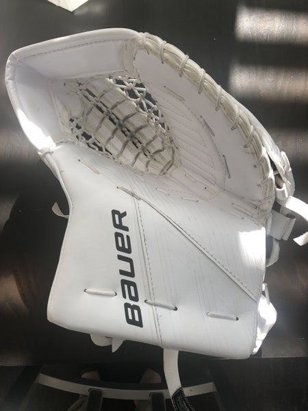 White Senior New Bauer Regular Supreme 3s