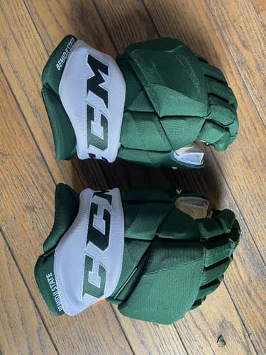 Green Used Senior CCM HGPJSXP Gloves 14" Pro Stock