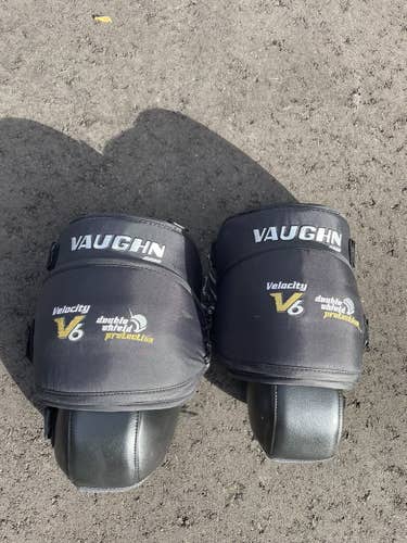 Vaughn v6 2200 knee guards