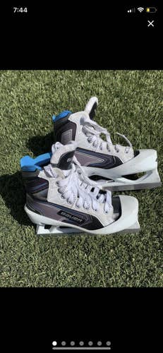 Used Bauer Regular Width  Size 5 Reactor 5000 Goalie Skates