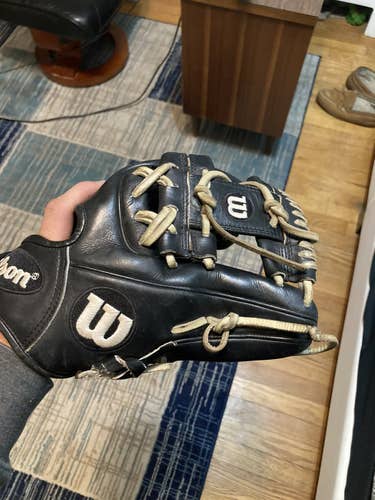 Black High School/College Right Hand Throw 11.5" DP15 A2000 Baseball Glove
