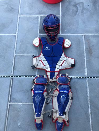 Used Mizuno Samurai Catcher's Set