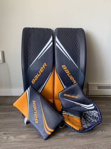 UBC Thunderbirds Bauer 35" Vapor 2X Pro Goalie Full Set