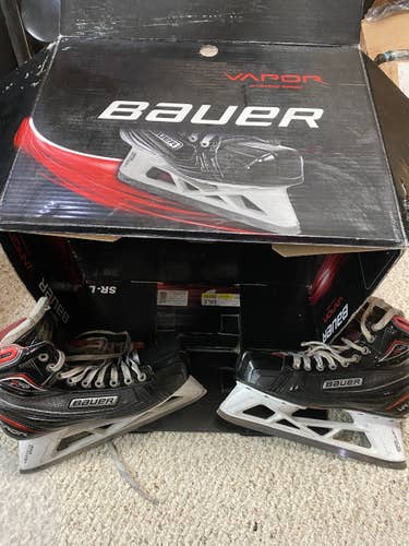 Used Junior Bauer vapor x900 Hockey Goalie Skates Regular Width Size 8