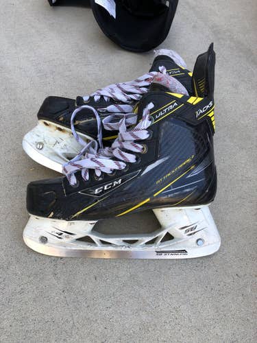 Senior CCM Size 7 Ultra Tacks Hockey Skates