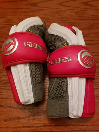 Whipsnakes  PLL Atk Arm Guards Size Large