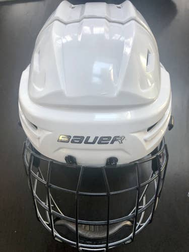 White New Medium Bauer Re-Akt Helmet