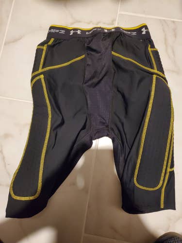 Mens Under Armour Compression baseball sliding comp shorts