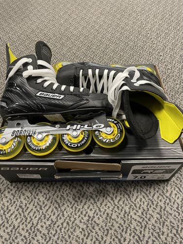 Bauer RS Senior size 7 roller hockey regular width skate