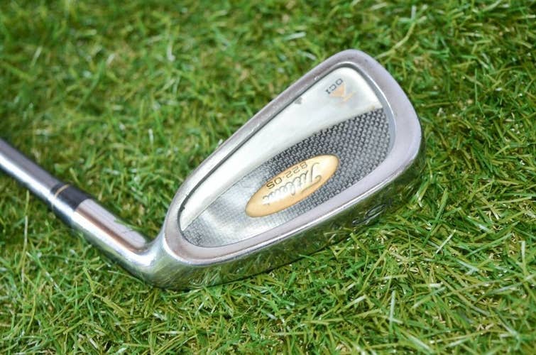 Titleist 	Dci 822 Os	6 Iron 	Right Handed	37.5"	Graphite	Regular	New Grip