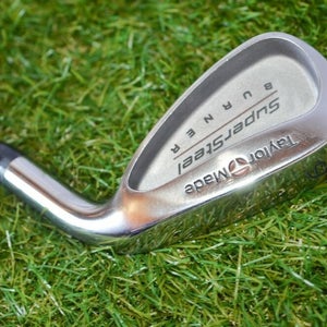 Taylormade 	Supersteel Burner 	6 Iron 	Rh 	38"	Graphite	Seniors 	New Grip