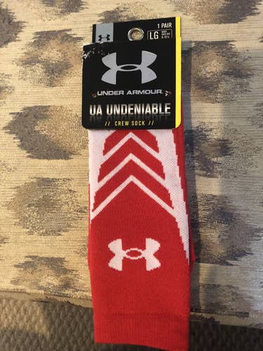 NEW Red Under Armour undeniable crew socks