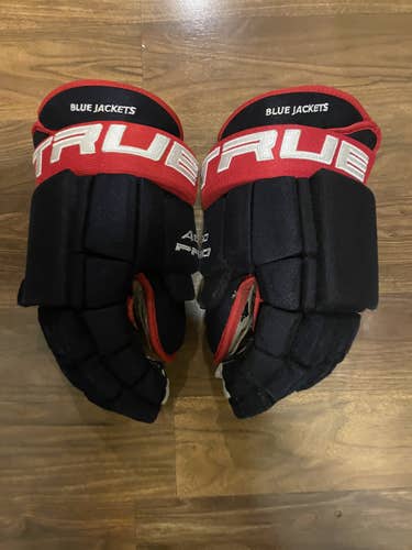 Blue Used Senior True A6.0 SBP Pro Gloves 14" Pro Stock