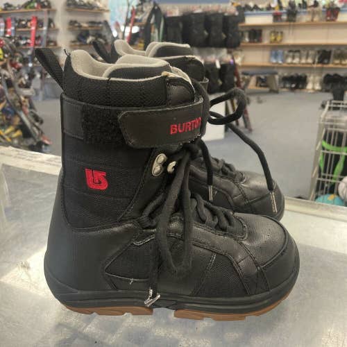 Kids Junior Size 5 Burton Freestyle Snowboard Boots