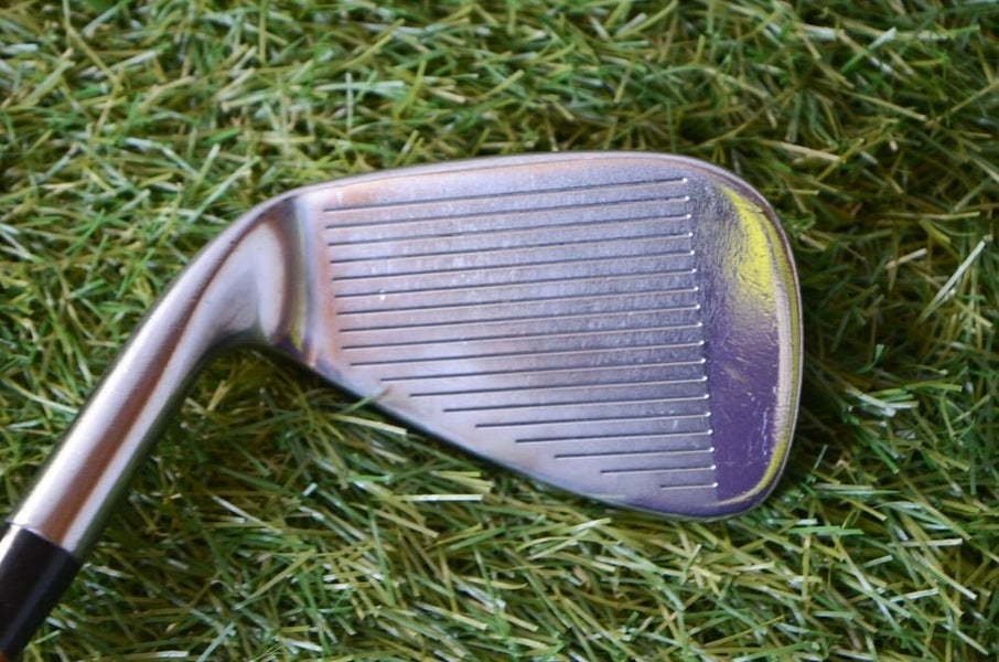 Titleist 	Dci 	8 Iron 	Right Handed 	36.5"	Steel 	Stiff	New Grip