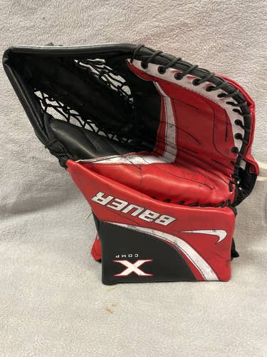 Bauer hockey goalie glove