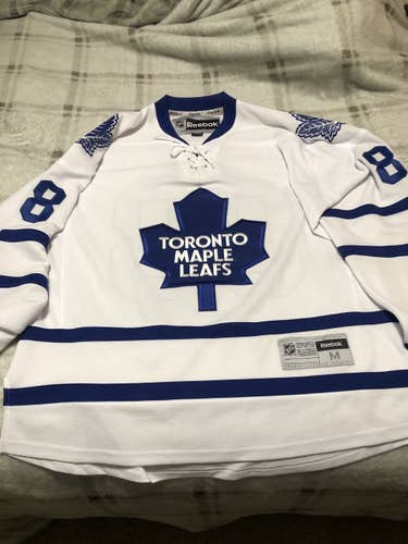 Eric Lindros  Toronto maple leafs jersey
