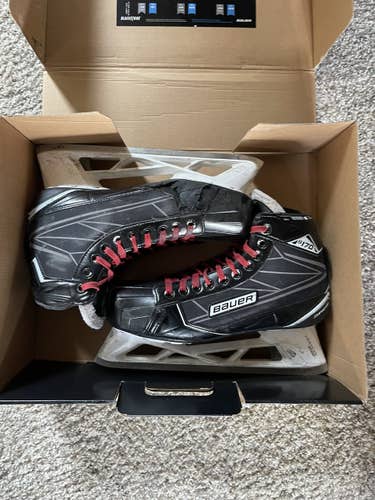 Senior Bauer Regular Width Size 10.5 Supreme S170 Goalie Skates