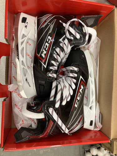 CCM JetSpeed FT490 Skates Size 5.5
