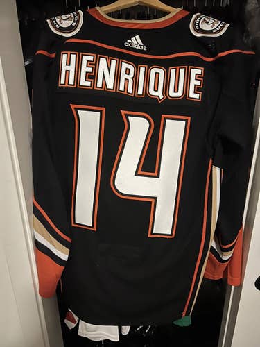 Anaheim Ducks Adam Henrique Size 52 OBO