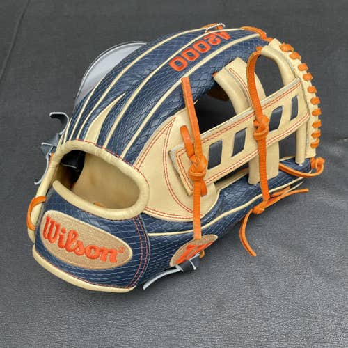 New Wilson A2000 11.5" JA27 - Jose Altuve Gameday Glove