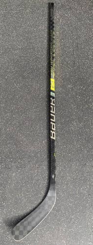Senior Bauer Supreme 2S Pro Kane P88 Curve Right Handed Grip Hockey Stick