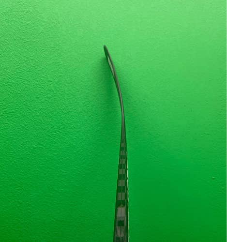 87 Flex Bauer Supreme MX3 Hockey Stick (Right PM9 Stamkos Curve)