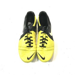 Used Nike Senior 9.5 Cleat Soccer Outdoor Cleats