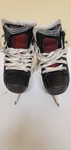 Junior Used Bauer Vapor X700 Hockey Goalie Skates Regular Width Size 1