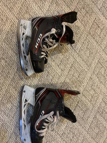Senior CCM Extra Wide Width Size 7 JetSpeed 280 Hockey Skates