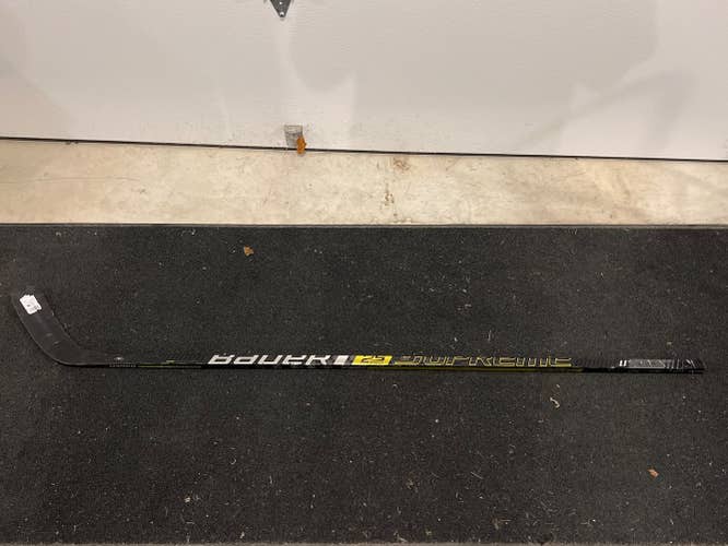 Senior Right Handed Mid Pattern  Supreme 2S Pro Hockey Stick