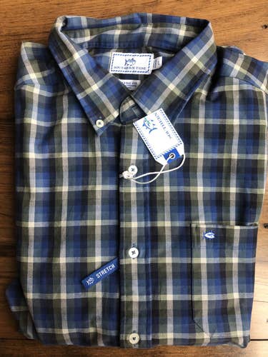 New Men's Southern Tide Button down plaid shirt. Adult Large.