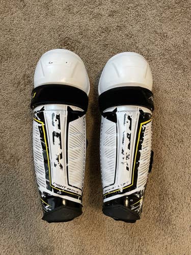 CCM Super Tacks AS1 Shin Pads