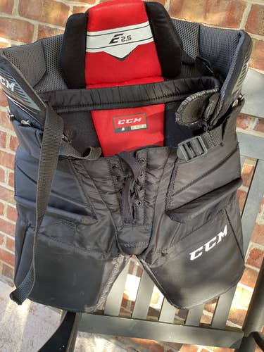 Black Used Medium CCM Goalie Pants
