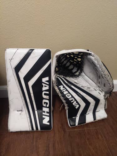 Senior Vaughn SLR2 Pro Glove Set