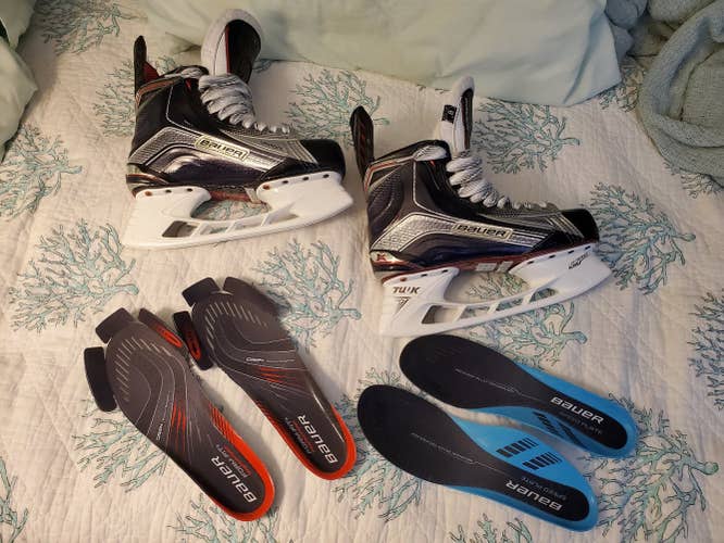 Senior Used Bauer Vapor 1X Hockey Skates Regular Width Size 8