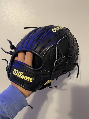 Black Used Pitcher's 11.75" A2000 Baseball Glove