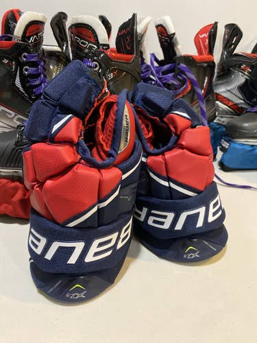 Bauer 2.9 player gloves