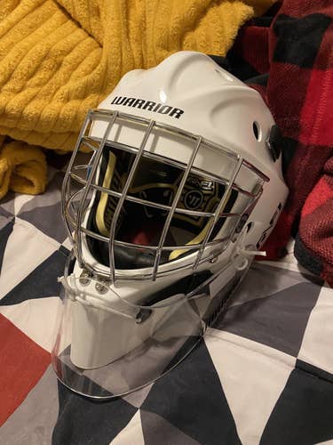 Warrior Ritual R/F1 Goalie Mask Senior S/M
