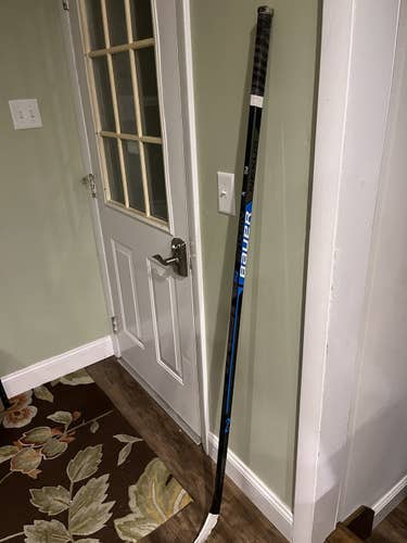 Senior Left Hand Mid Pattern Pro Stock Team Nexus Hockey Stick