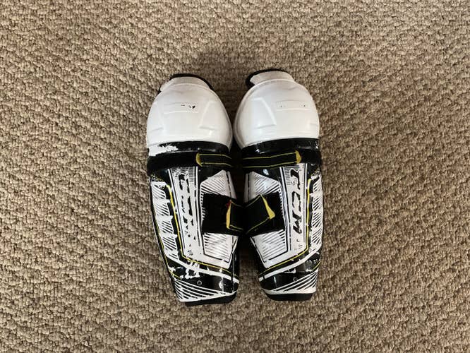 Used Youth CCM Tacks Shin Pads