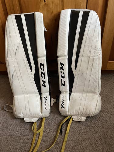 White Used Youth 24" CCM Y Flex Goalie Leg Pads