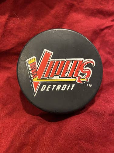 IHL Detroit Vipers Vintage SGA Hockey Puck with Sponsor on the back
