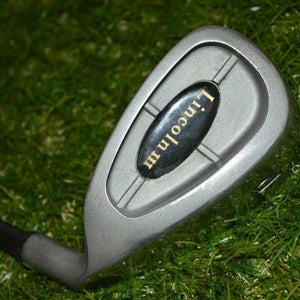 Lincoln 	III 	Pitching Wedge 	Right Handed 	36.5"	Graphite 	Regular	New Grip
