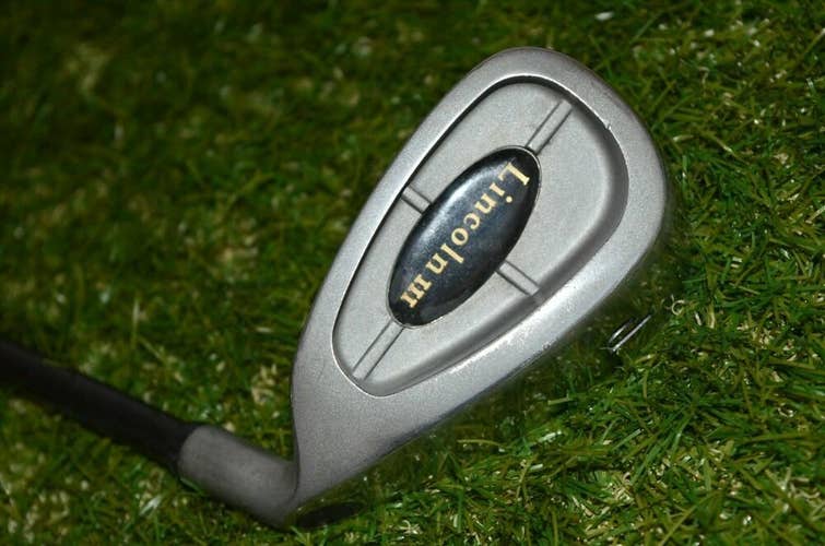 Lincoln 	III 	Pitching Wedge 	Right Handed 	36.5"	Graphite 	Regular	New Grip