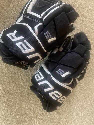 Black Used Senior Bauer Supreme 1S Gloves 13"