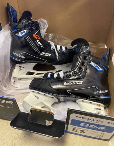 Bauer Regular Width  Size 5.5 Nexus 2N Hockey Skates