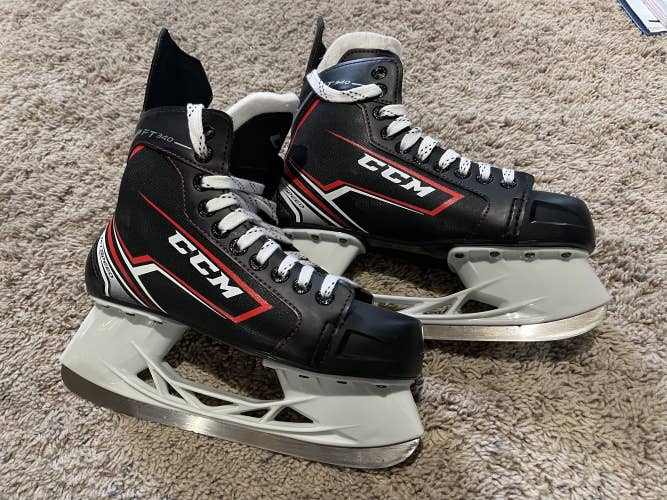 Senior New CCM JetSpeed FT340 Hockey Skates Size 7